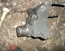 6476 кронштейн вискомуфты 61320115  Iveco 400E38 Eurotech Magirus Ивеко