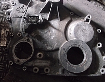 8801 Крышка двигателя картер ГРМ 5200524098 Renault Magnum рено магнум