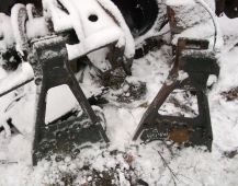 6588 кронштейн реактивной тяги, опора оси левый 9423252409 правый 9423252509 Mercedes Actros Мерседес