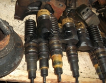 10335 насос-форсунка Lucas 3964820  8113177 VOLVO FH FM двигатель D12A 93098