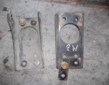 4770 Кронштейн заднего амортизатора 9423260040 Mercedes Actros Axor Мерседес