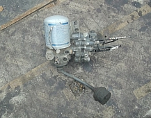 9312 осушитель воздуха с 4х контурным клапаном 1696036 DAF CF85IV XF105 даф