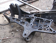 8071 кронштейн рессоры передней А9303220101 MERSEDES