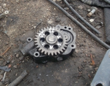 7320 Насос масляный 504332653, 504117905 IVECO CURSOR 10 ивеко