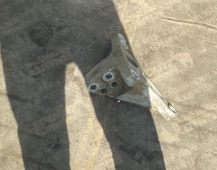 9095 кронштейн подвески двигателя 1629615 VOLVO VNL