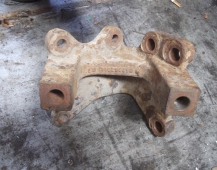 4589 Кронштейн реактивной тяги 6523520141 Mercedes Benz