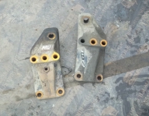 9071 кронштейн КПП передний левый 81415063121 правый 81415063122 MAN F2000 ман