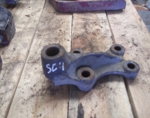 4571 Кронштейн верхний заднего  амортизатора 1400484 Scania