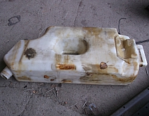 8284 бачек омывателя рено магнум