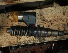 10368 насос-форсунка Lucas 1677154 8118556 VOLVO FH12 двигатель D12A 93097