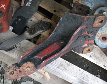 8018 кронштейн передней рессоры передний 5010320173 5010268941 рено магнум