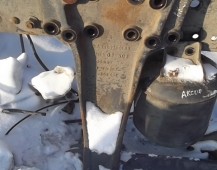 3611 кронштейн лыжа А9423250109 Mercedes  Axore