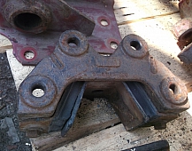 7720  Опора задняя двигателя (к раме) 01-23142-000 FREIGHTLINER фредлайнер