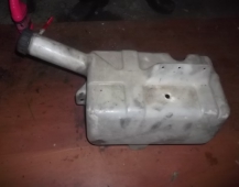 3281 бачок омывытеля 5010142926 Renault Magnum Рено Магнум