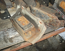 8093  подушка двигателя задняя 6522400018 Mercedes мерседес