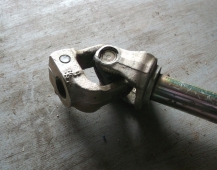 8126 крестовина рулевого карданчика  вала 7026040153 MAN