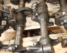 10365 Iveco 8460.41 EUROTECH 61315099 рокер, 61315100 рокер, 61320081 вал рокера, 61320721 кронштейн вала рокеров