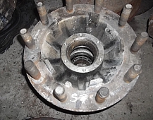 3998 ступица передняя барабанные тормоза 104222 STERLING FREIGHTLINER стерлинг фредлайнер