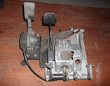 2804 Блок педалей 6732940201 22422 82397HB Mercedes Benz 811