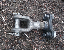 7345 Крюк буксировочный 504027321 с кронштейном 504025427 Iveco ивеко