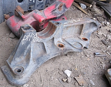 8073 кронштейн пневморессоры задний левый А9423280241 MERSEDES