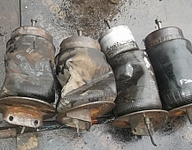 9046 пневмодушка заднего моста 81436010125 стакан 81436030060 верхний кронштейн 81436405140 MAN F2000