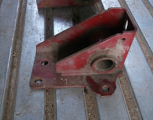 7866 Кронштейн переднего бампера правый 5010491315 Renault Magnum рено магнум