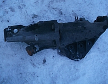 6536 Кронштейн бампера поперечина рамы передняя правая 1727271, 1511482 1413644, 1413726, 1734074, 1511480 Scania 4 скания