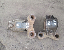 20970 кронштейн переднего стабилизатора центр 1294210 DAF95XF