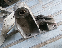 7810 кронштейн подвески кабины 5010130414 5600200381 Renault Major рено