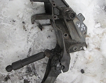 0714 кронштейн подвески кабины правый 1623107 960129 VOLVO FL10