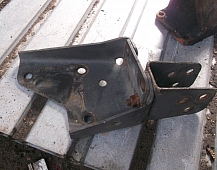 7892 кронштейн кабины левый 9428910231 MERCEDES мерседес