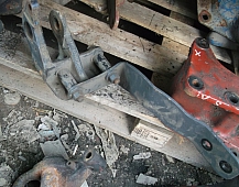 8019 24294  93031008 9303100069 Кронштейн кабины передний левый Mercedes  ACTROS