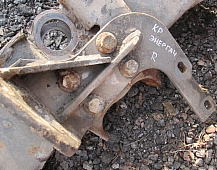 21131 кронштейн энергоаккумулятора задний правый VOLVO FL10