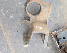 24275  21545 кронштейн переднего бампера левый 1621423 VOLVO F16