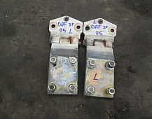 21304 петля двери левой 1299112 DAF95XF