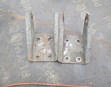 21544 кронштейн переднего амортизатора верх 1623913  VOLVO F16