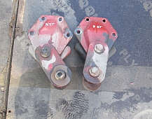 21526 кронштейн передней рессоры задний 8161651 IVECO STRALIS