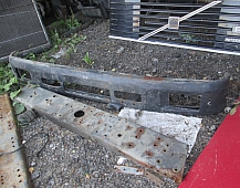 21541 бампер передний 8158216 8150689 1080926 VOLVO F16