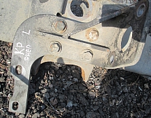 21133 кронштейн энергоаккумулятора задний левый VOLVO FL10