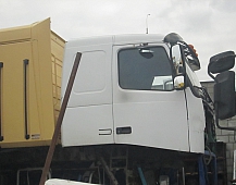 21886 Кабина VOLVO FH12 низкая первый комплект