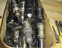 22451 насос форсунка 500324435 500380884 CURSOR8 курсор 8 IVECO STRALIS F2BE0681A