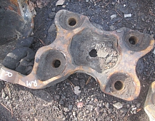 22201 Renault Magnum Рено Магнум AE440  5010294806 кронштейн задней полурессоры снизу справа