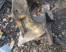 22185 RENAULT MAGNUM AE440 5010320173 кронштейн передней рессоры передний левый