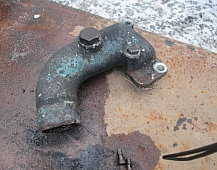 22564 патрубок охлаждения к головке блока 1131998 1115934 SCANIA 113 скания113