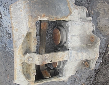 22232 5001858404 5001872042 суппорт передний левый Renault Magnum Рено Магнум AE440