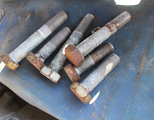 23525 болт крепления G211-16  КПП mercedes Axor Actros