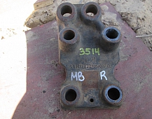 23514 кронштейн подушки 9412422705 G211-16  КПП mercedes Axor Actros