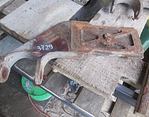 23729 кронштейн переднего амортизатора нижний вольво  Volvo F12 1624481