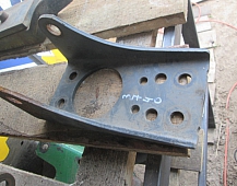 23740 кронштейн заднего амортизатора верхний мерседес актрос Mercedes Actros 9423620040